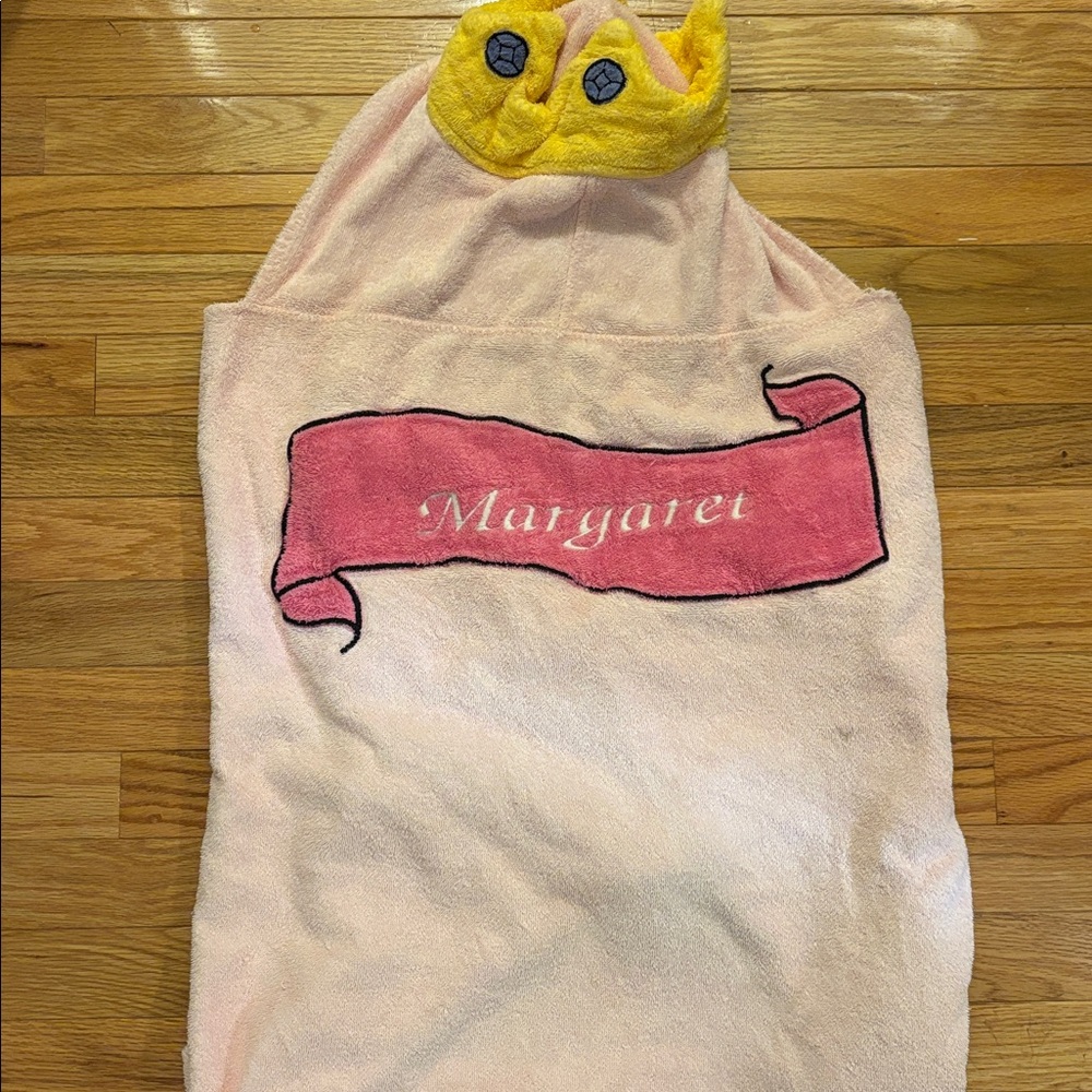 “Princess Margaret” Embroidered Pink Hooded Towel